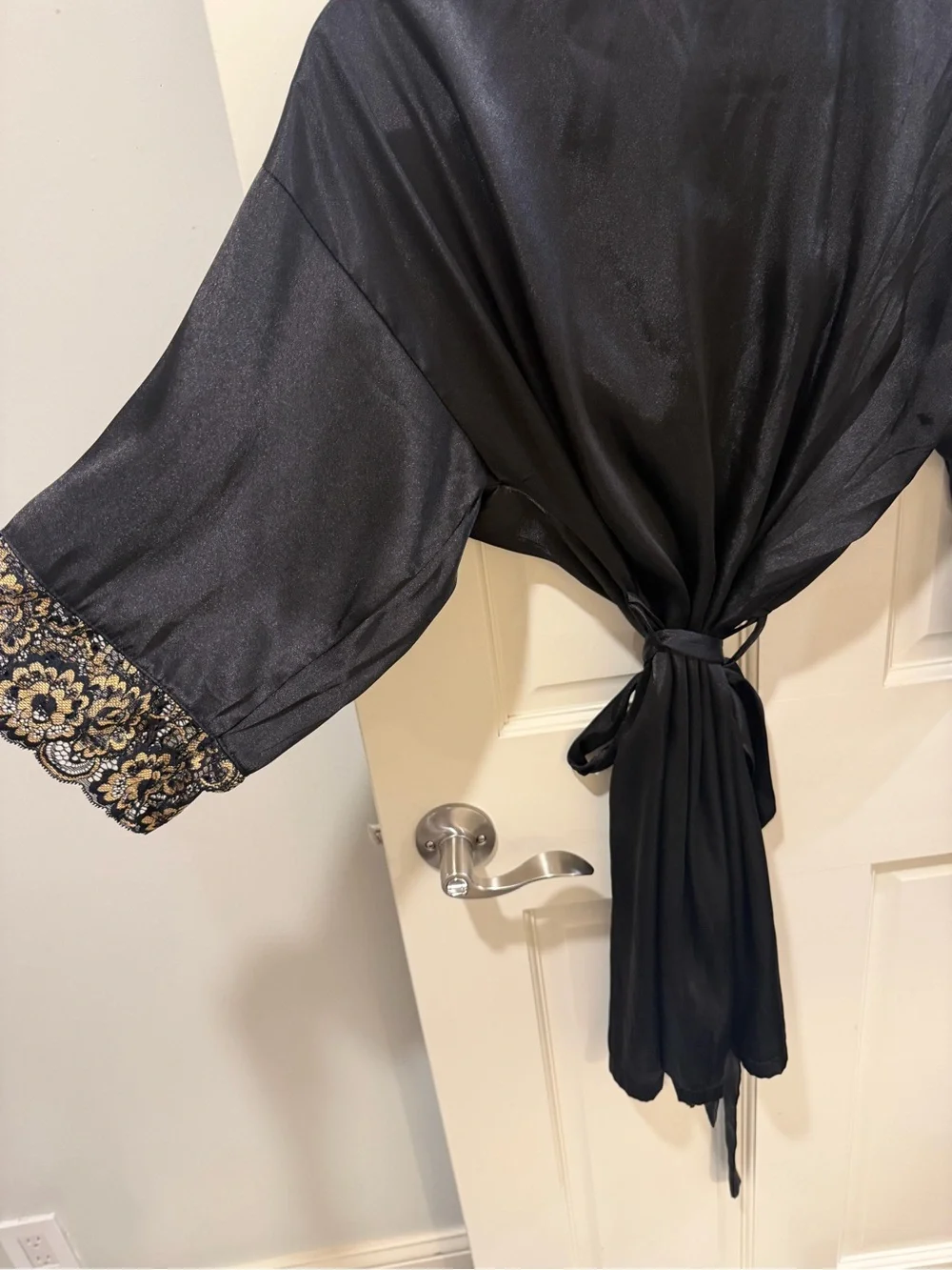 In Bloom by jonquil Black Satin Tie-Front robe with Lace Trim